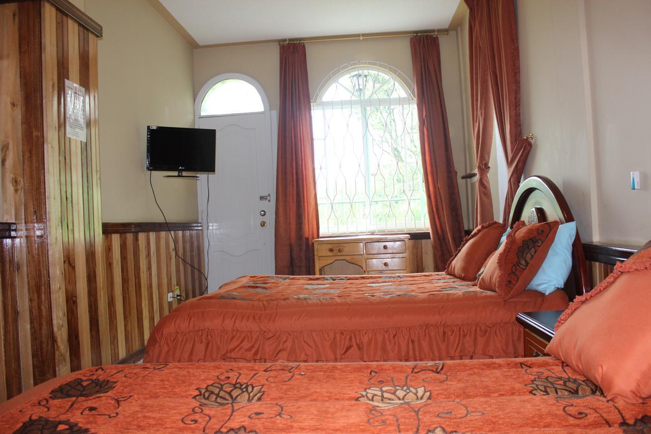 Hostal Mirador De Otavalo Exterior foto